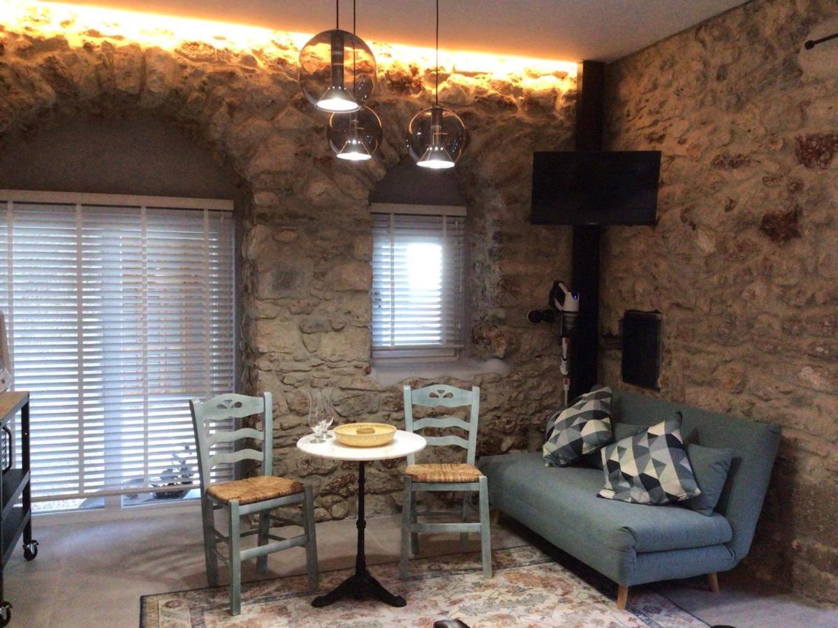 Apartment Laryssiou *